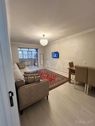 Продаётся 3-комн. вторичка 70 м², м. Халглар Достлугу, photo 1 from 15
