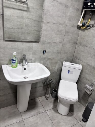 Сдается 2-комн. вторичка 75 м², м. Низами, photo 7 from 9
