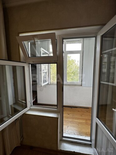Satılır 2 otaqlı köhnə tikili 70 m², İnşaatçılar m., photo 6 from 14