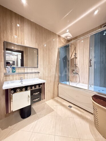Сдаётся 3-комн. новостройка 153 м², м. Нариман Нариманов, photo 15 from 31