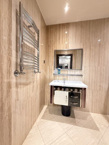 Сдаётся 3-комн. новостройка 153 м², м. Нариман Нариманов, photo 10 from 31