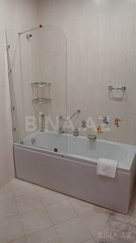 Сдается 3-комн. новостройка 130 м², м. 28 мая, photo 23 from 32