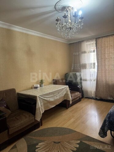 Satılır 1 otaqlı köhnə tikili 35 m², İnşaatçılar m., photo 1 from 8