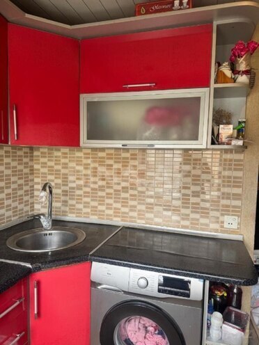 Satılır 1 otaqlı köhnə tikili 35 m², İnşaatçılar m., photo 4 from 8