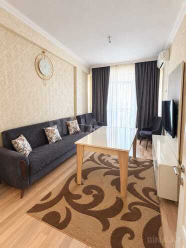 Сдается 2-комн. новостройка 55 м², м. Иншаатчылар, photo 1 from 10
