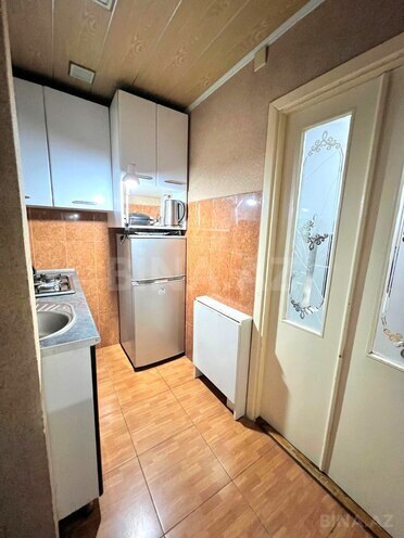 Satılır 1 otaqlı köhnə tikili 30 m², Gənclik m., photo 10 from 11