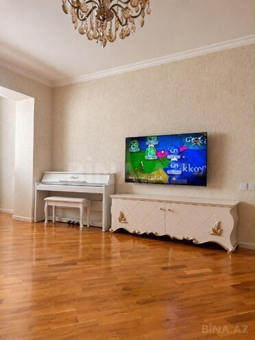 Satılır 2 otaqlı köhnə tikili 80 m², Qara Qarayev m., photo 3 from 13
