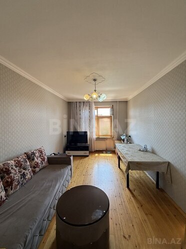 Satılır 3 otaqlı köhnə tikili 80 m², Qara Qarayev m., photo 1 from 10
