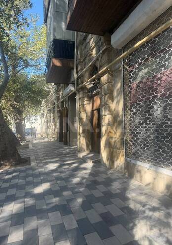 Продаётся 3-комн. вторичка 70 м², м. 28 мая, photo 1 from 10