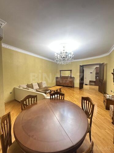 Сдаётся 3-комн. новостройка 140 м², Насиминский  р., photo 4 from 12