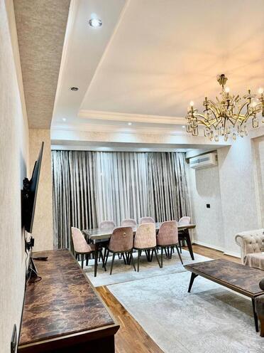 İcarəyə verilir 3 otaqlı yeni tikili 100 m², 8 Noyabr m., photo 1 from 9