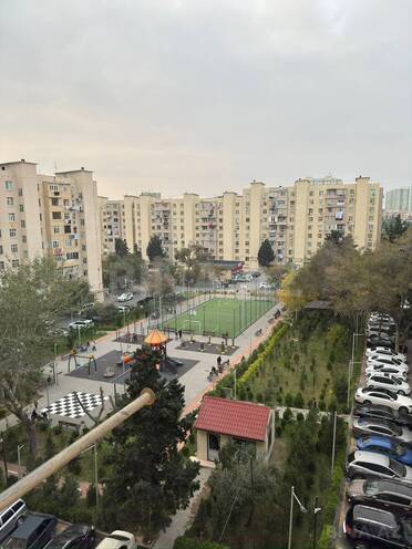 Продаётся 3-комн. вторичка 80 м², м. Ази Асланов, photo 1 from 19
