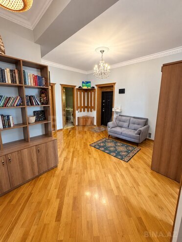 Продаётся 3-комн. новостройка 162 м², м. Элмляр Академиясы, photo 12 from 16
