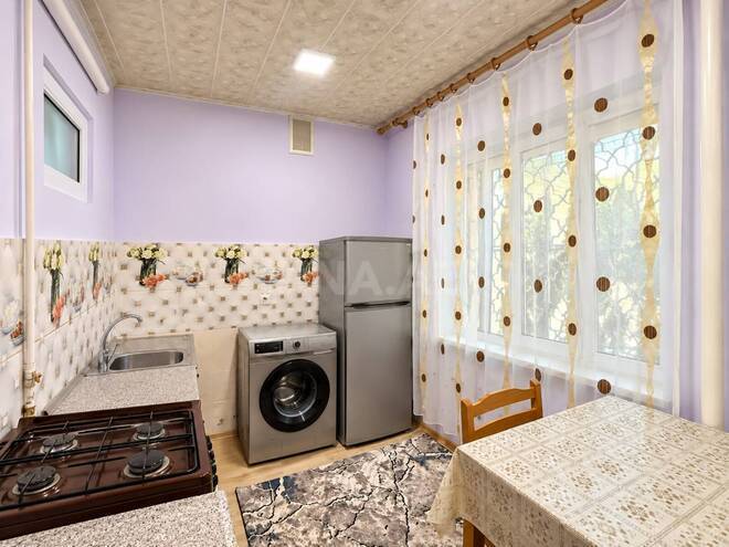 Satılır 2 otaqlı köhnə tikili 70 m², Yeni Günəşli q., photo 6 from 13