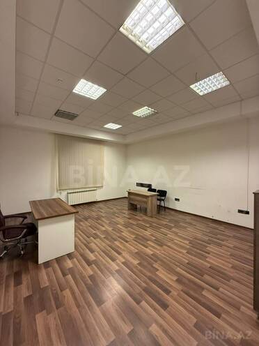 Сдаётся 1-комн. офис 45 м², м. Нариман Нариманов, photo 1 from 6