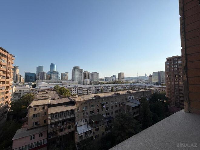Satılır 4 otaqlı yeni tikili 186 m², 28 May m., photo 30 from 31
