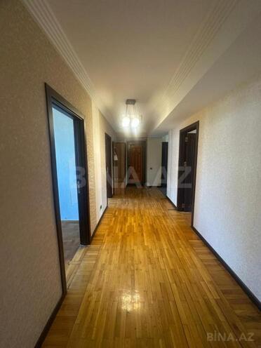 Продаётся 5-комн. вторичка 180 м², м. Низами, photo 13 from 17