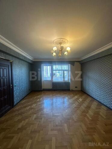 Продаётся 5-комн. вторичка 180 м², м. Низами, photo 3 from 17