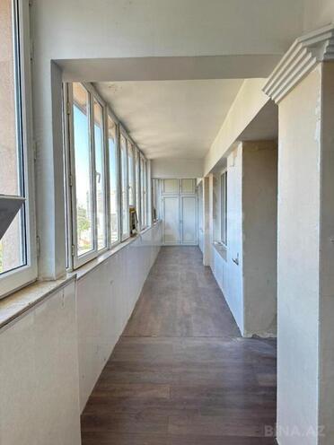 Продаётся 5-комн. вторичка 180 м², м. Низами, photo 11 from 17
