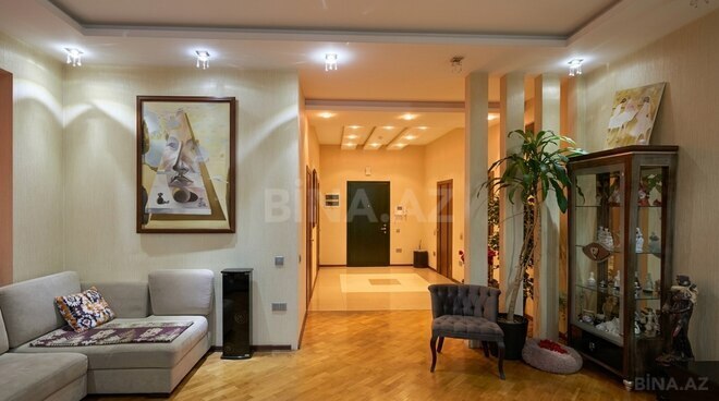 Продается 3-комн. новостройка 160 м², м. Низами, photo 4 from 14