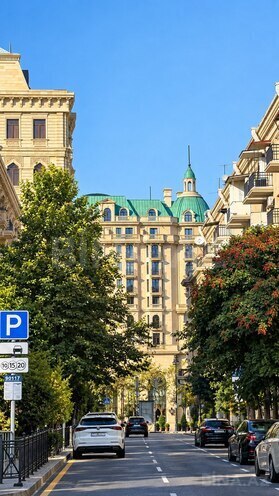 Продается 4-комн. вторичка 134 м², м. Ичеришехер, photo 1 from 32