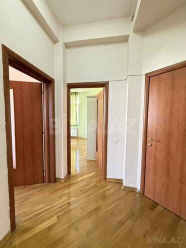 Продается 4-комн. вторичка 134 м², м. Ичеришехер, photo 10 from 32