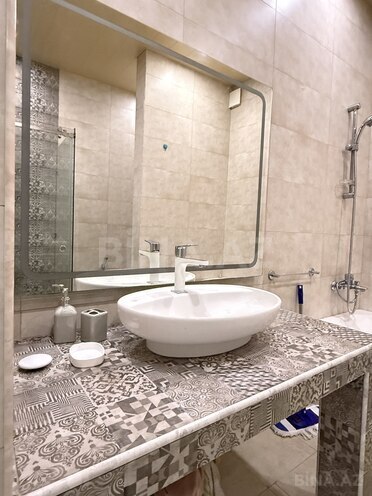Продается 4-комн. вторичка 134 м², м. Ичеришехер, photo 13 from 32