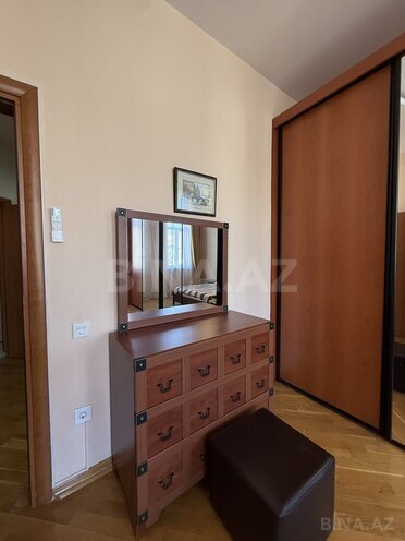 Продается 4-комн. вторичка 134 м², м. Ичеришехер, photo 15 from 32