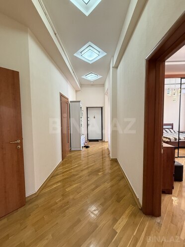 Продается 4-комн. вторичка 134 м², м. Ичеришехер, photo 21 from 32