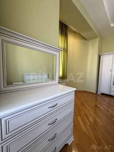 Продается 4-комн. вторичка 134 м², м. Ичеришехер, photo 18 from 32
