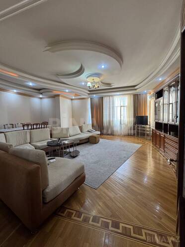 Продаётся 3-комн. новостройка 153 м², м. Элмляр Академиясы, photo 3 from 10
