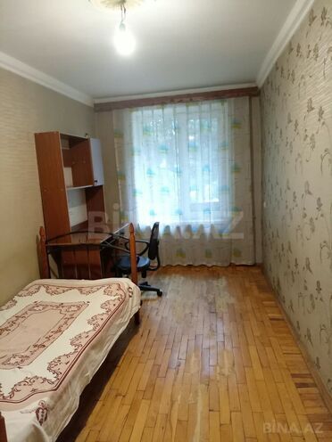 Satılır 3 otaqlı köhnə tikili 75 m², İnşaatçılar m., photo 9 from 11