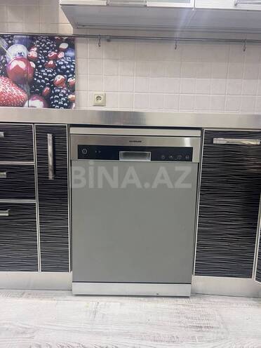 İcarəyə verilir 4 otaqlı həyət evi/bağ evi 200 m², İnşaatçılar m., photo 9 from 32
