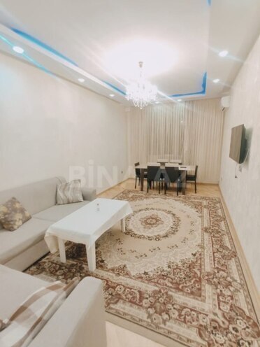 Сдаётся 2-комн. новостройка 65 м², м. 20 января, photo 1 from 11