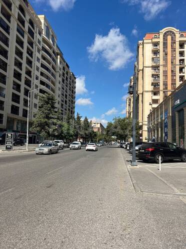 Продаётся 3-комн. вторичка 85 м², пос. Бакиханова, photo 1 from 29