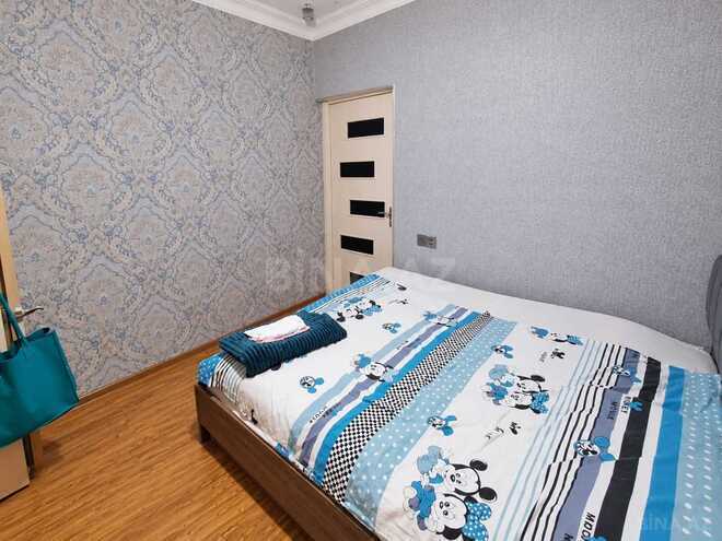 Продается 3-комн. вторичка 45 м², м. Кара Караев, photo 4 from 9