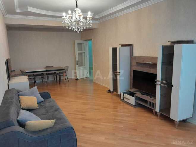 Сдается 4-комн. новостройка 190 м², пос. Бадамдар, photo 1 from 19