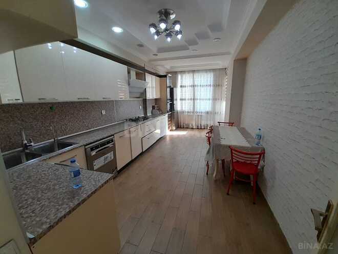 Сдается 4-комн. новостройка 190 м², пос. Бадамдар, photo 12 from 19