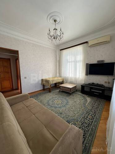 Сдаётся 2-комн. вторичка 65 м², м. Низами, photo 3 from 12
