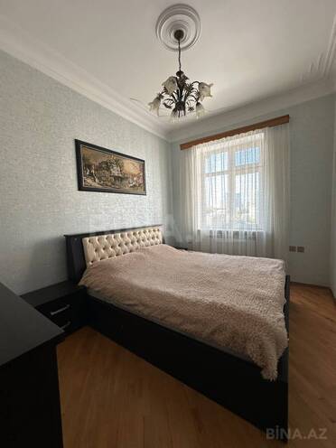 Сдаётся 2-комн. вторичка 65 м², м. Низами, photo 6 from 12