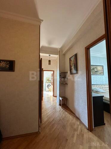 Сдаётся 2-комн. вторичка 65 м², м. Низами, photo 8 from 12