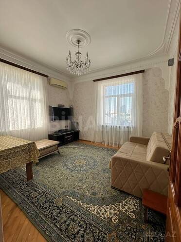 Сдаётся 2-комн. вторичка 65 м², м. Низами, photo 4 from 12