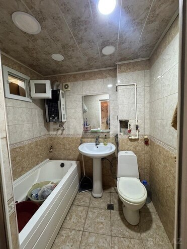 Satılır 2 otaqlı köhnə tikili 55 m², Bayıl q., photo 11 from 12