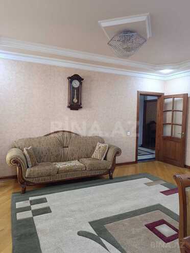 İcarəyə verilir 4 otaqlı köhnə tikili 135 m², Gənclik m., photo 1 from 18