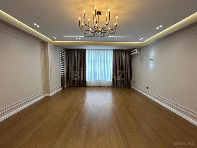 Satılır 4 otaqlı yeni tikili 175 m², 28 May m., photo 1 from 20