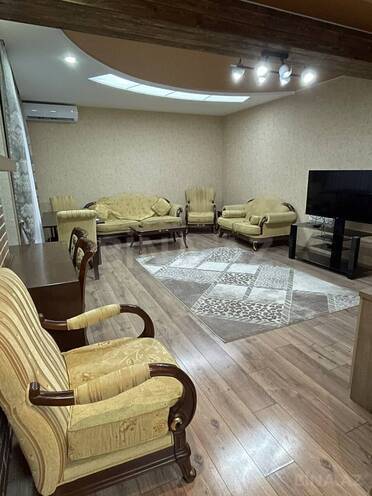 Сдаётся 3-комн. новостройка 130 м², пос. Бадамдар, photo 1 from 16