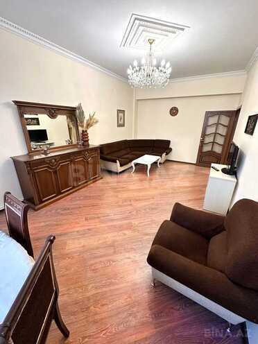Продается 3-комн. вторичка 90 м², м. Низами, photo 4 from 11