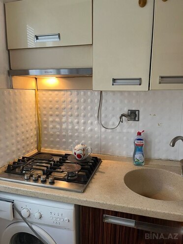 Satılır 2 otaqlı köhnə tikili 41 m², İnşaatçılar m., photo 6 from 22