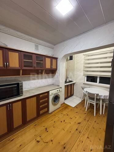 Satılır 2 otaqlı köhnə tikili 60 m², Xalqlar Dostluğu m., photo 7 from 18