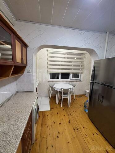 Satılır 2 otaqlı köhnə tikili 60 m², Xalqlar Dostluğu m., photo 8 from 18